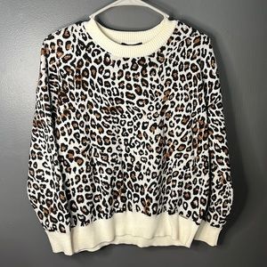 T TAHARI leopard print sweater